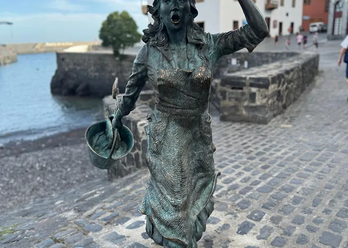 Marina Tenerife * 拉克鲁斯